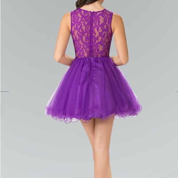 💜Beautiful Homecoming Dress💜 - Picture 7 of 9